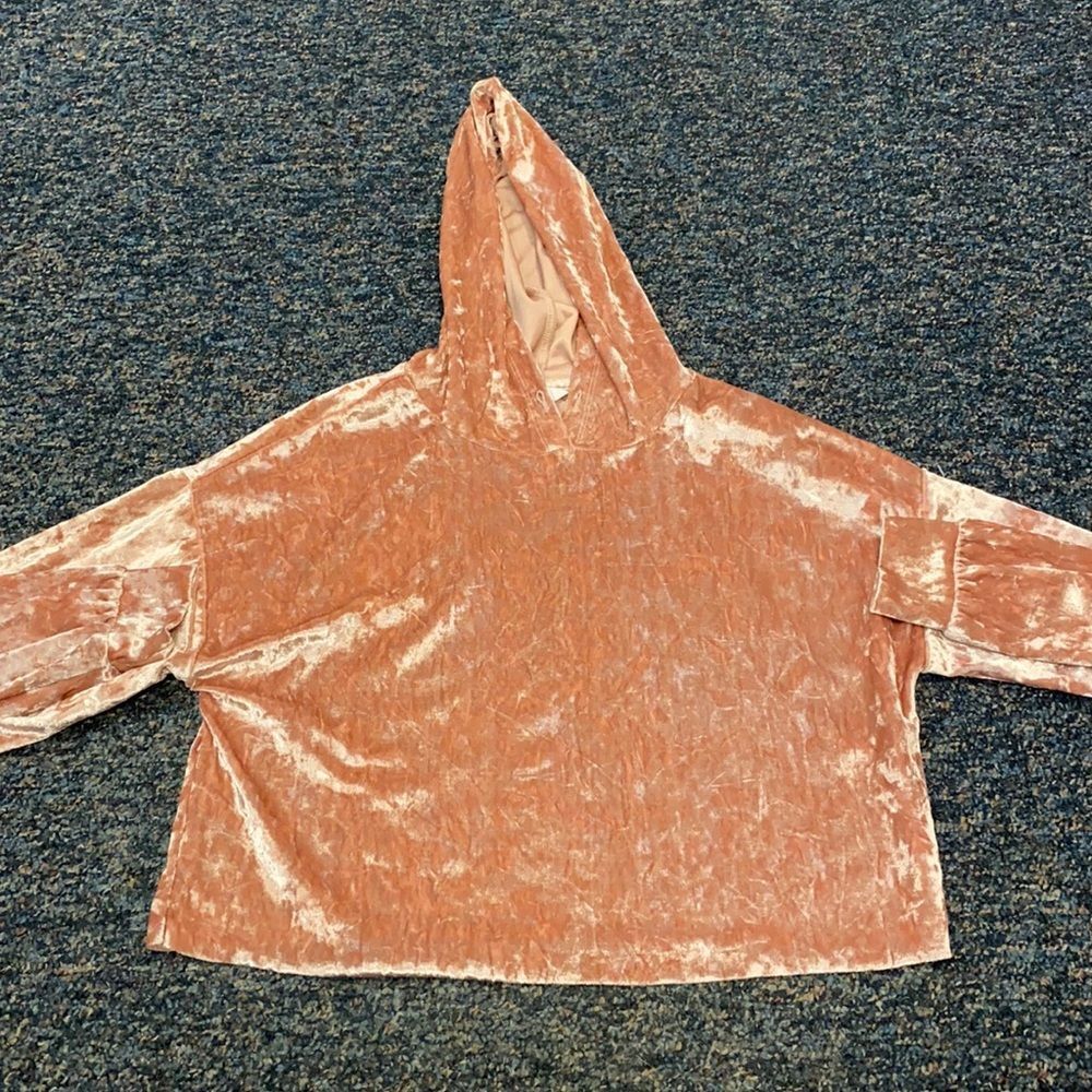 Ivoire Pink Velvet Crop Hoodie sz. S